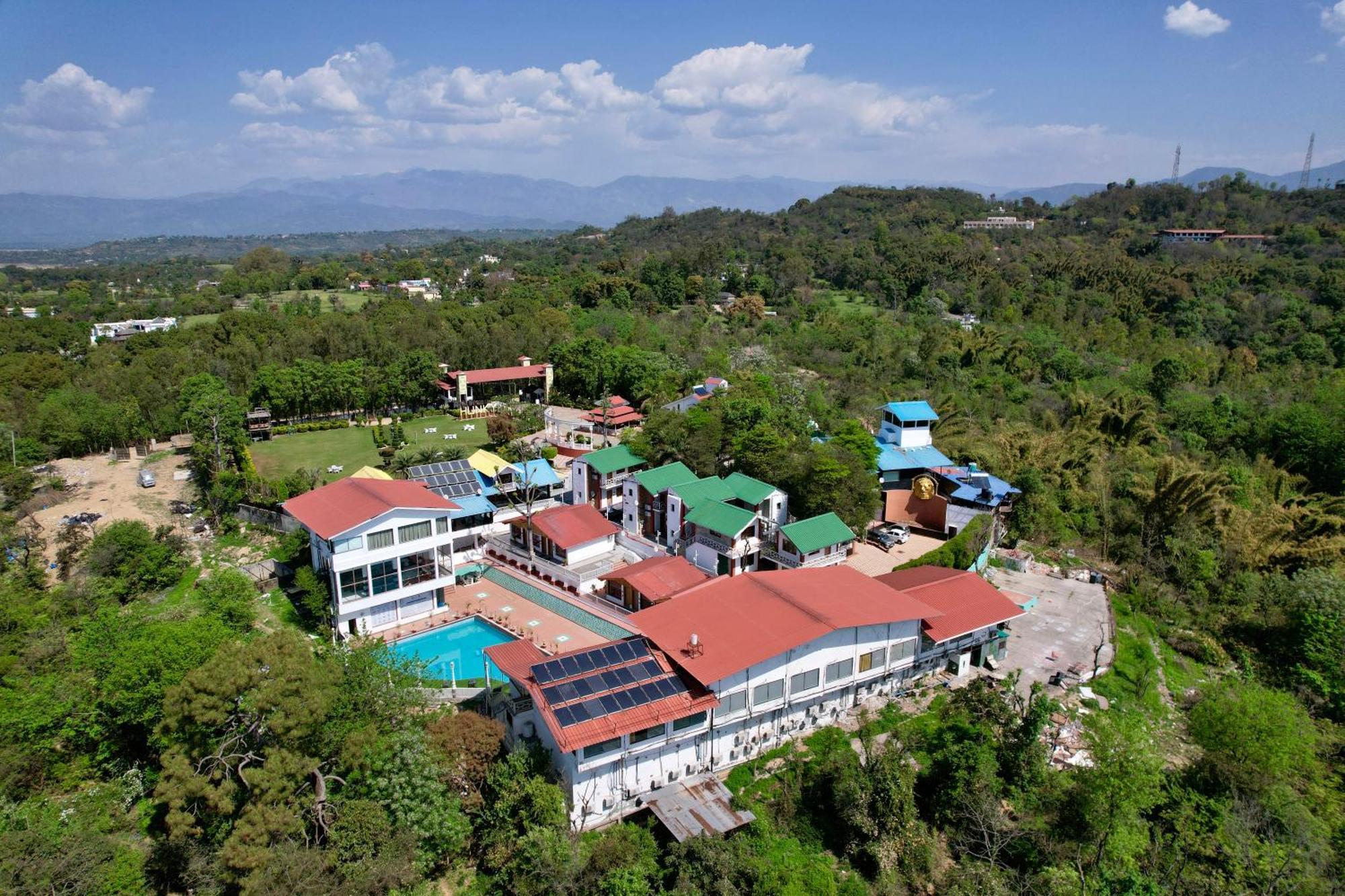 Hunky Dory Resort And Spa Dhar Khurd Dış mekan fotoğraf